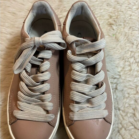 Coach Pinkish Tan Sneakers Sleek Minimalist Design - Picture 5 of 5